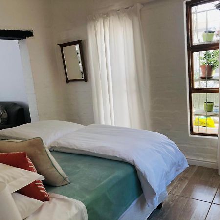 The Lily House Hotell Hermanus Exteriör bild