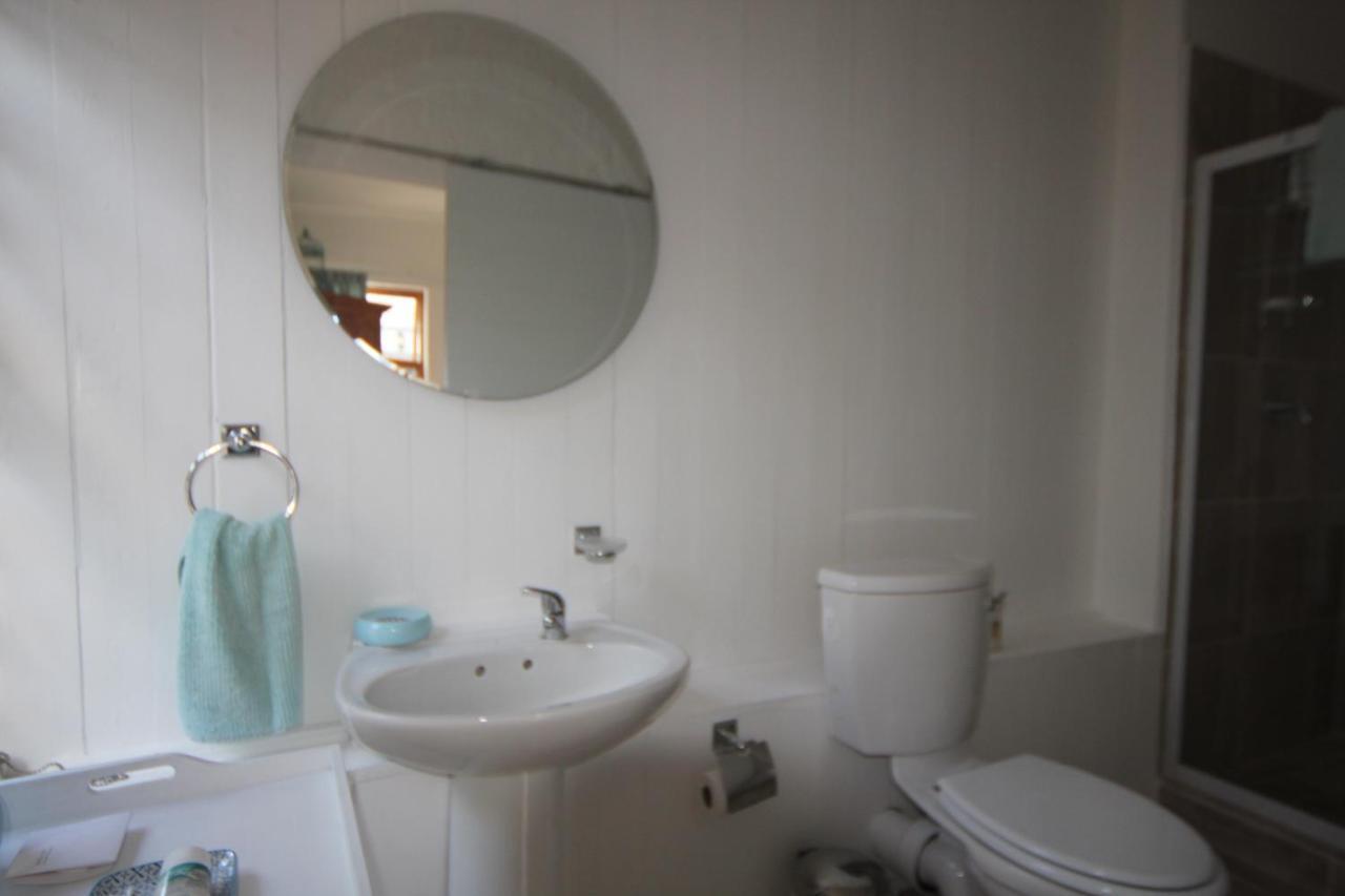 The Lily House Hotell Hermanus Exteriör bild